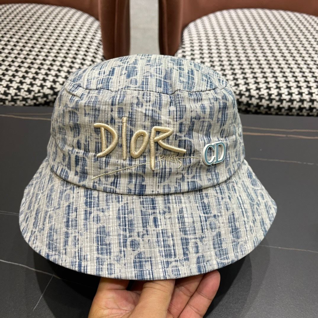 Christian Dior Caps